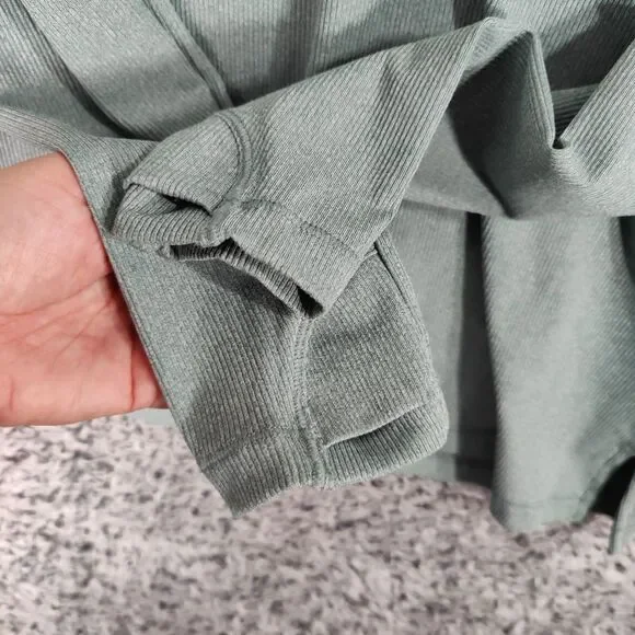 Athleta Green V-Neck ribbed top - Picture 8 of 9